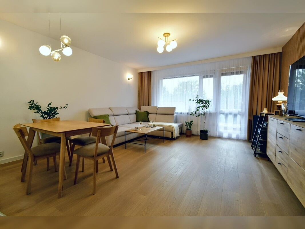 Zdjęcie główne 933044
