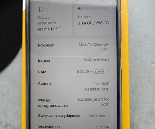Sprzedam realne 12 5 g stan bardzo dobry ma 2 lata pamięć 
