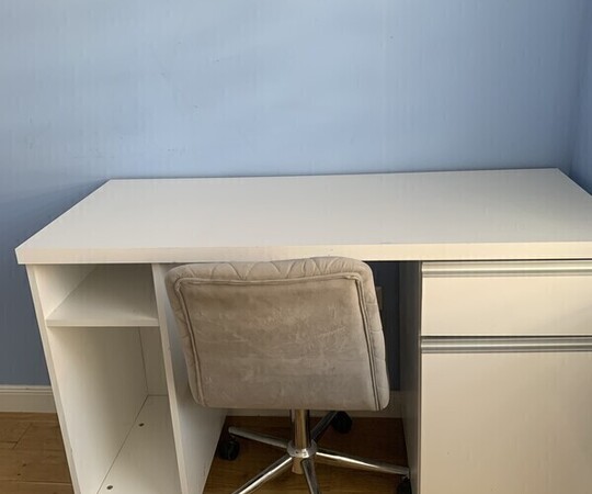 Sprzedam meble pokojowe: -ciemnozielony fotel Ikea 150 zł 