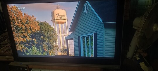 Sprzedam telewizor Philips 42 cale LCD stan idealny. 