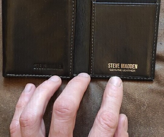Sprzedam portfel marki Steve Madden, wykonany z prawdziwej 