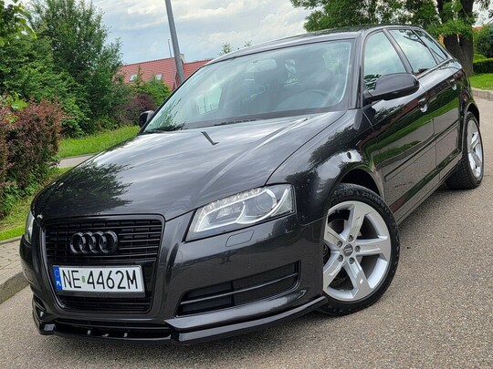 Audi A3 Silnik :Benzyna FULL Led Bi-xenon NAVI PDC 