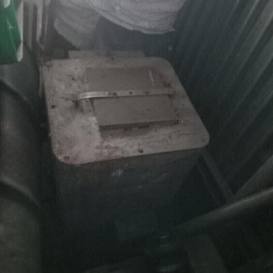 Sprzedam piec elektryczny z małą komorą. 