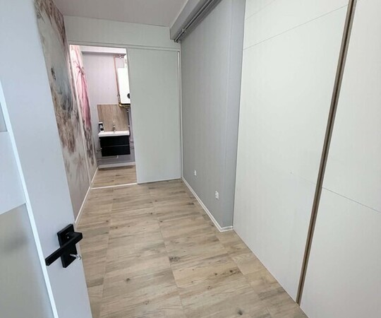 Do wynajęcia gabinet w salonie kosmetycznym 10m2. 