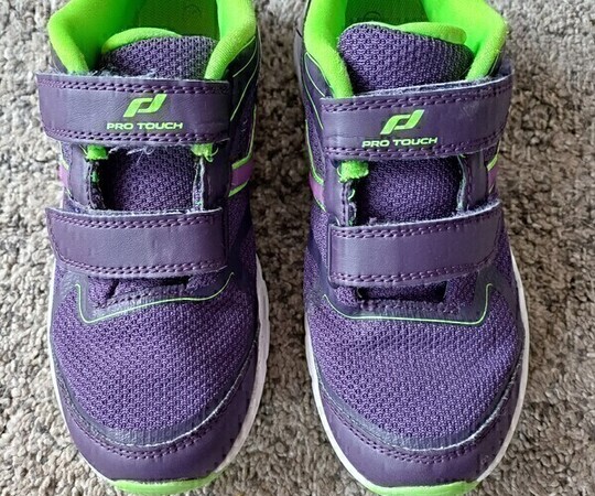 Buty sportowe PRO TOUCH, rozmiar 35,stan bardzo dobry, 