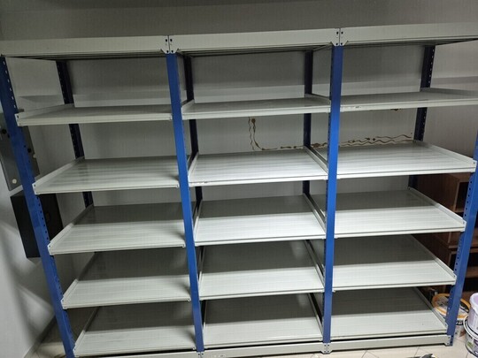 Witam mam do sprzedania regał magazynowy metalowy, 