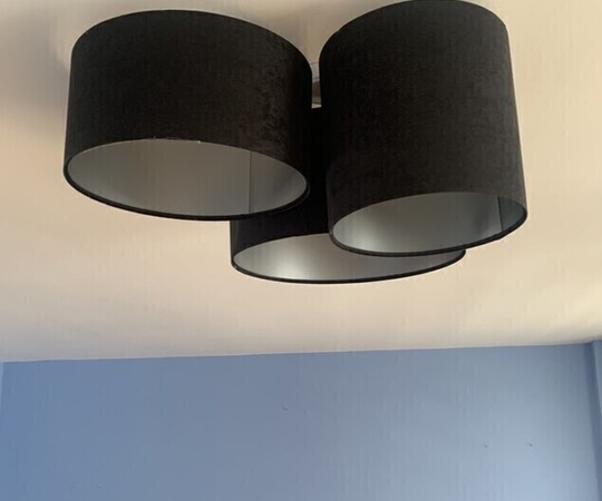 SPRZEDAM CZARNĄ LAMPĘ SUFITOWĄ stan techniczny i wizualny 