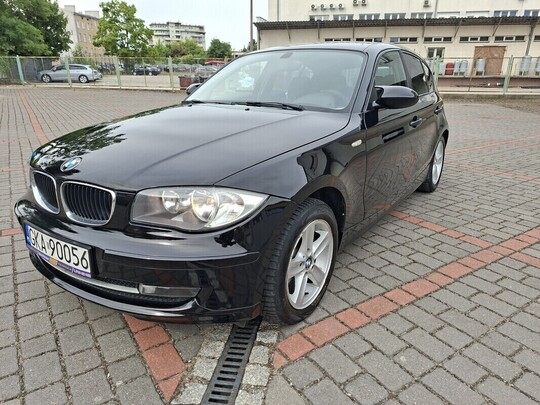 Na sprzedaż mam fajne BMW serii 1 w wersji E87.To świetne 