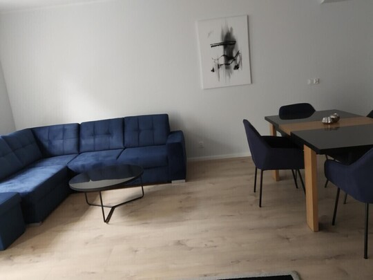 Wynajmę mieszkanie 3 pokoje, 84m kw, pierwsze piętro, 