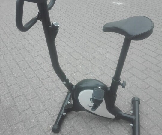 Rower stacjonarny z wyświetlaczem. W razie pytań zapraszam 