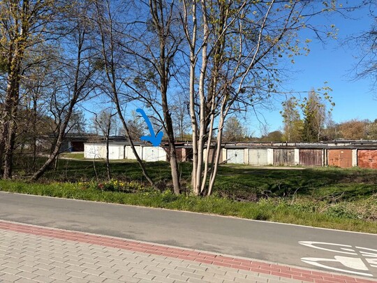 Oferuję na sprzedaż garaż z kanałem o powierzchni ok.21 