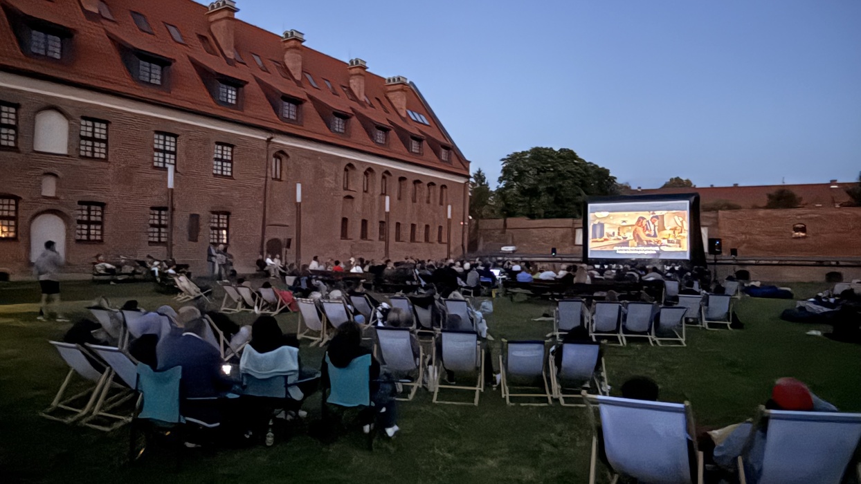 F1: Film w Kinie pod Chmurką