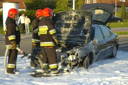 Spłonął samochód