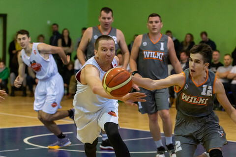 Podziurawiony kosz Wilków