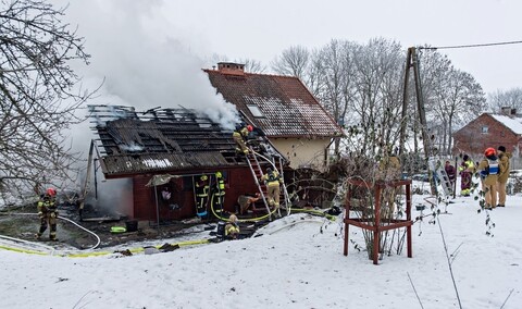 Mama z dzieckiem straciła dach nad głową w pożarze. Potrzebna pomoc (aktualizacja) 