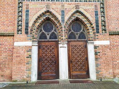 Listopad '25
