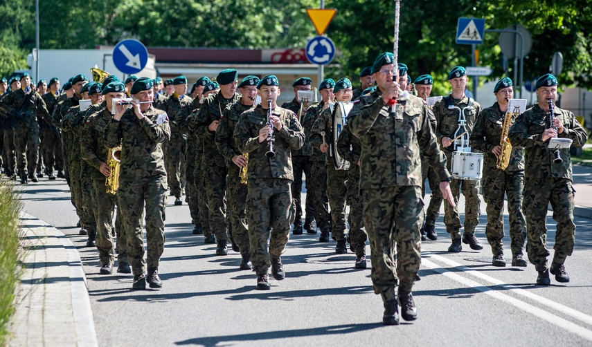 Jeszcze nie oficerowie, ale już nie szeregowi