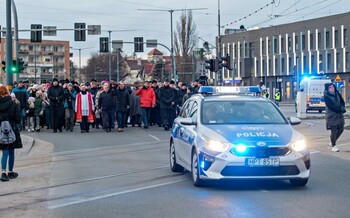 >Z krzyżem przez Elbląg