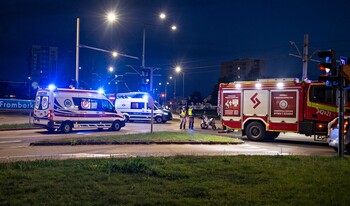 >Citroenem uderzył w motocyklistę