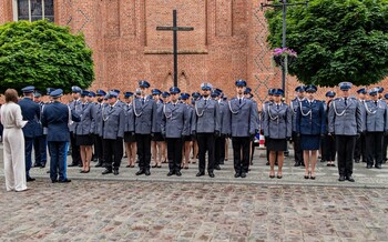 >Apel i festyn. Policjanci świętują w Elblągu