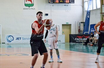 >Nie ma mocnych na Elbasket