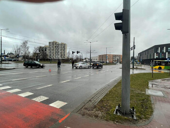 > Kolizja na skrzyżowaniu Plk. Dąbka i Teatralnej