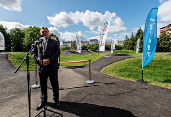 >Pumptrack w parku Traugutta już otwarty