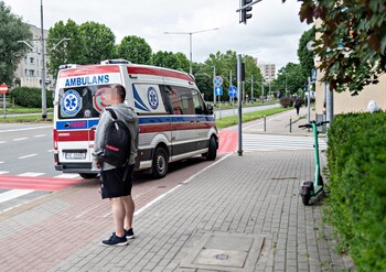 >Potrącenie 14-latki na pasach