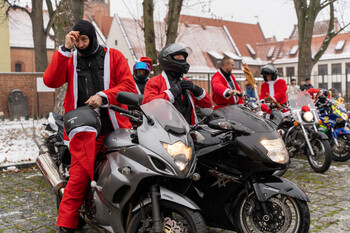 >Motomikołaje przyjechali z pomocą