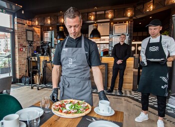 >Legendarna włoska pizza nad elbląską rzeką