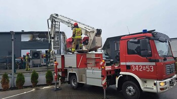>Pożar w autokomisie przy Warszawskiej