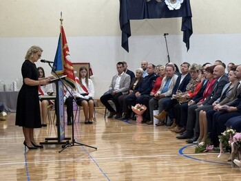 >Szkoła w Jegłowniku świętowała 80-lecie