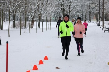 >Przywitali nowy rok na parkrunie. Wkrótce akcja bumerang
