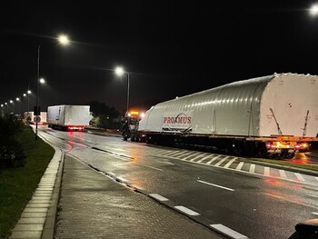 >Proxmus wysyła w świat gigantyczne urządzenia
