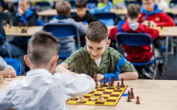 >https://www.portel.pl/sport/mlodzi-szachisci-opanowali-hale/149385