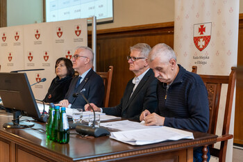 >Prezydent: „Budżet trudny, ale bezpieczny”