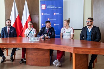 >Zasłużeni dla siatkówki