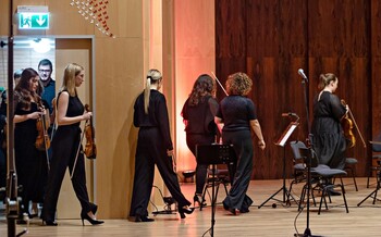 >Podróż po Europie z elbląskimi kameralistami