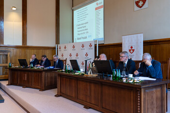 >Radni przyjęli budżet Elbląga na 2024 rok