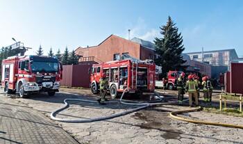 >Pożar na terenie starej odlewni