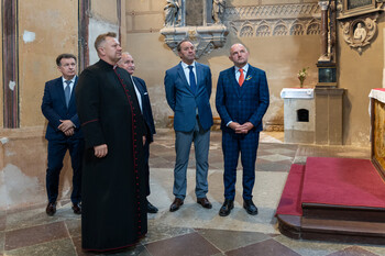 >Mikołaj Kopernik i trzech marszałków