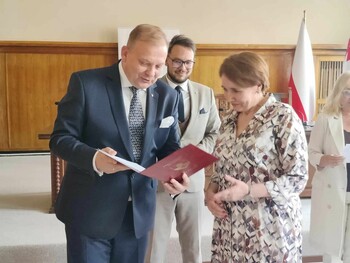 >Spotkanie z dyrektorami placówek oświatowych