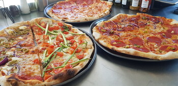 >Poznaj Leniwca Pizzolinka - nową perełkę street food na Kochanowskiego
