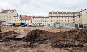 >Wspólnoty się dogadały i budują parking
