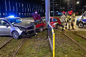 >Nocna kolizja na skrzyżowaniu
