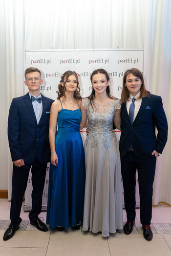 >Jedyna taka noc. Studniówka ZST