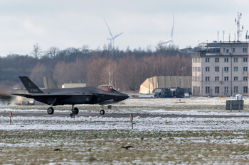 >F-35 w obiektywie