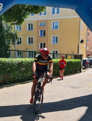 >W niecałe 15 godzin na rowerze po byłym województwie